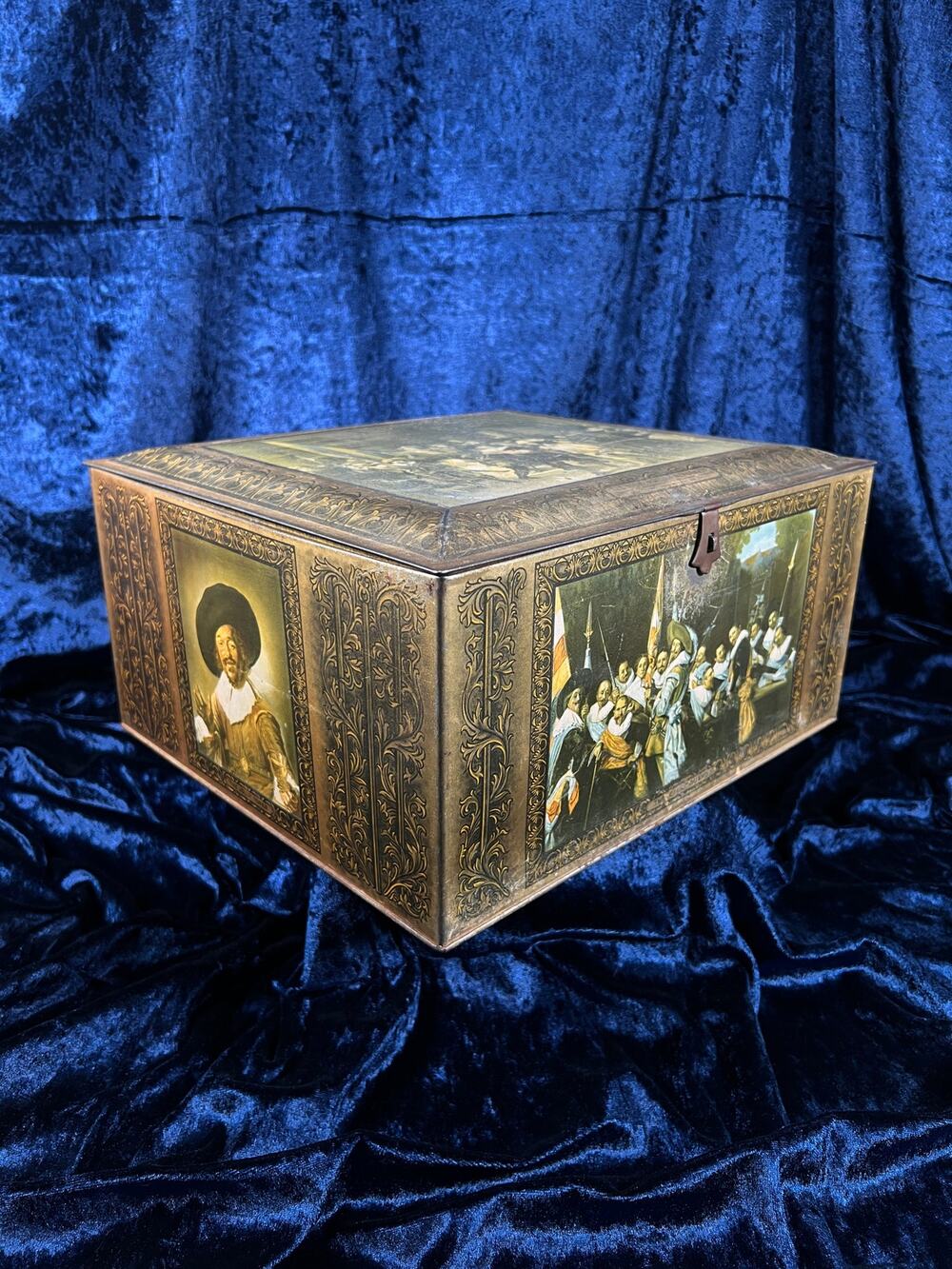 Vintage Metal Storage Tin - Rembrandt Famous Paintings Ornate Gold Box